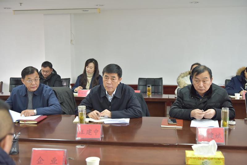 汪建中在南谯区开展"新春访万企,助力解难题"活动现场办公时强调用心