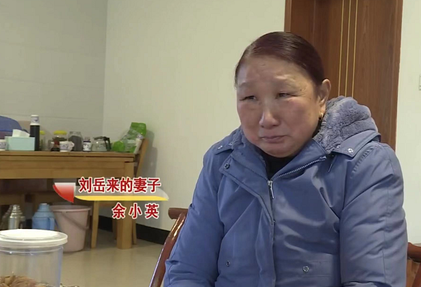 63岁母亲后悔不已,35年前送走刚出生女儿,有钱后寻亲如大海捞针