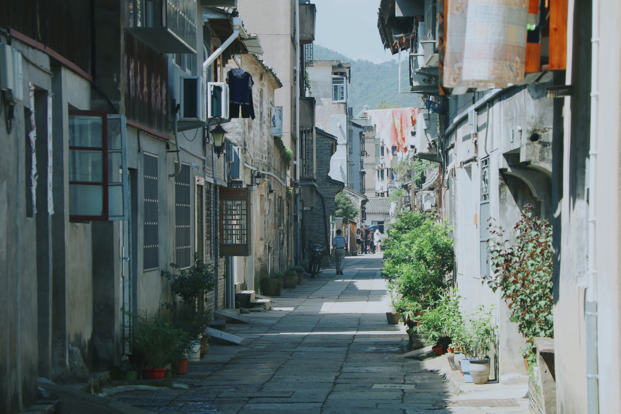 来临海探寻千年古迹,不仅能游古街还可以爬长城