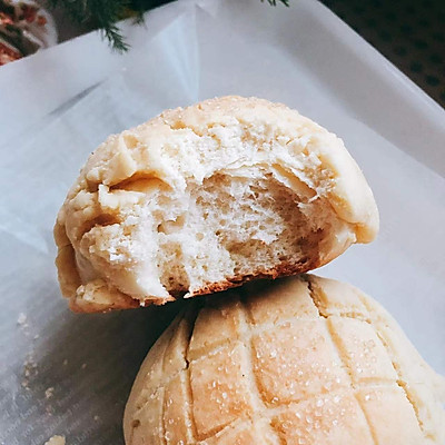 冬天吃「经典甜面包」日式菠萝包,暖身又暖心