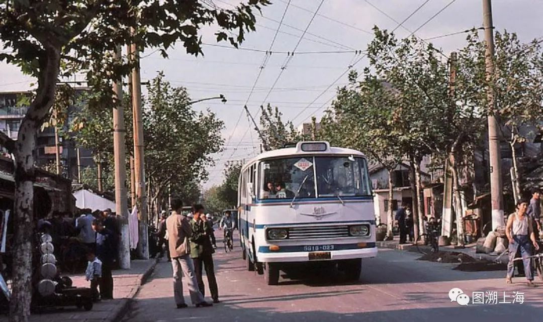 1983上海交通手册:12路电车