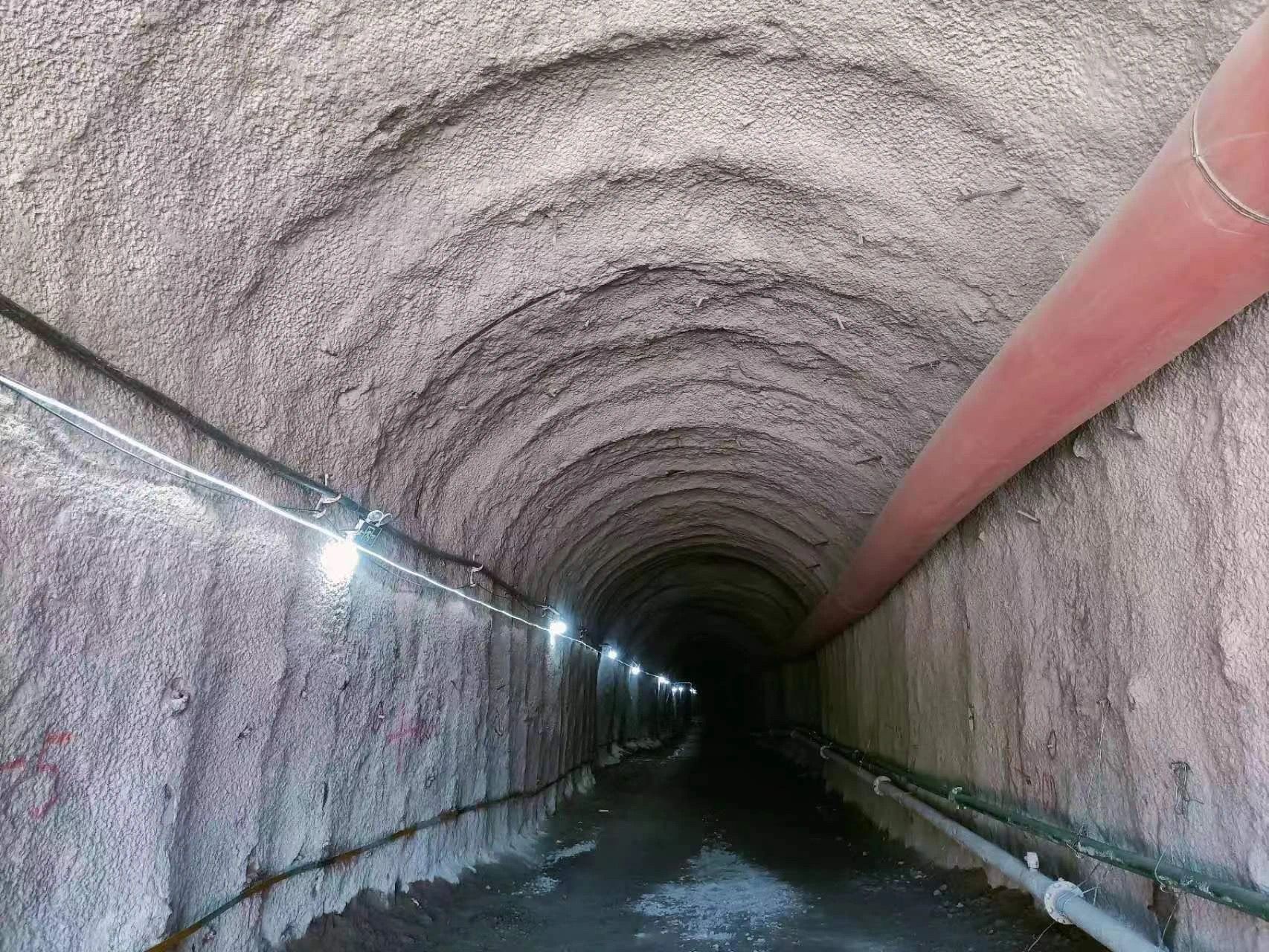 山东泰安二期抽蓄电站上水库导流洞实现全线贯通