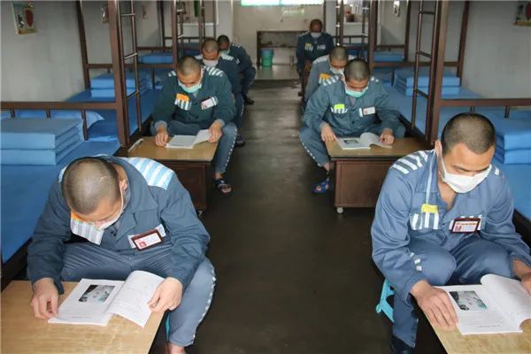 社会丨监狱里的最后一课,桂林45名即将刑满释放人员学会了打油茶
