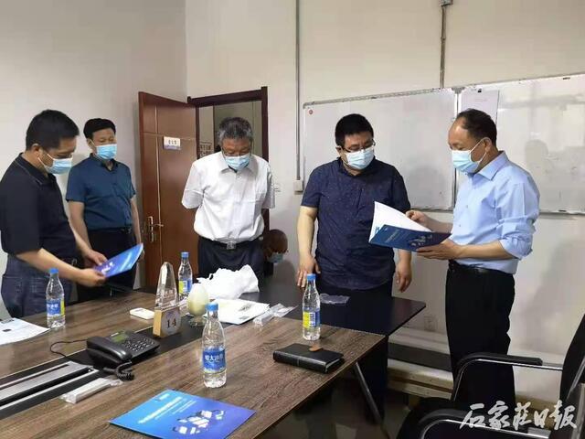 高玉柱督导检查包联重点企业安全生产工作