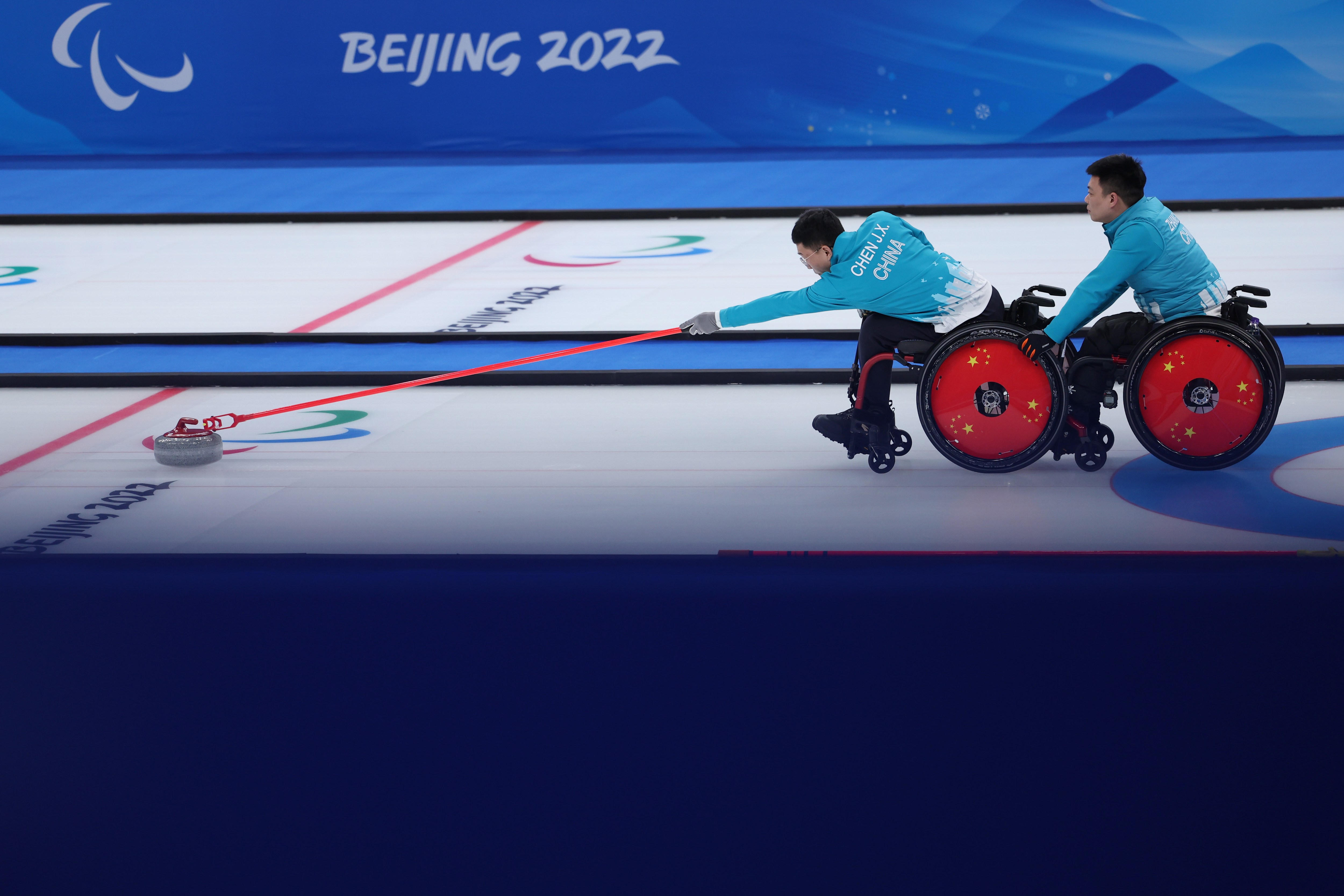 北京冬残奥会|中国轮椅冰壶队晋级决赛