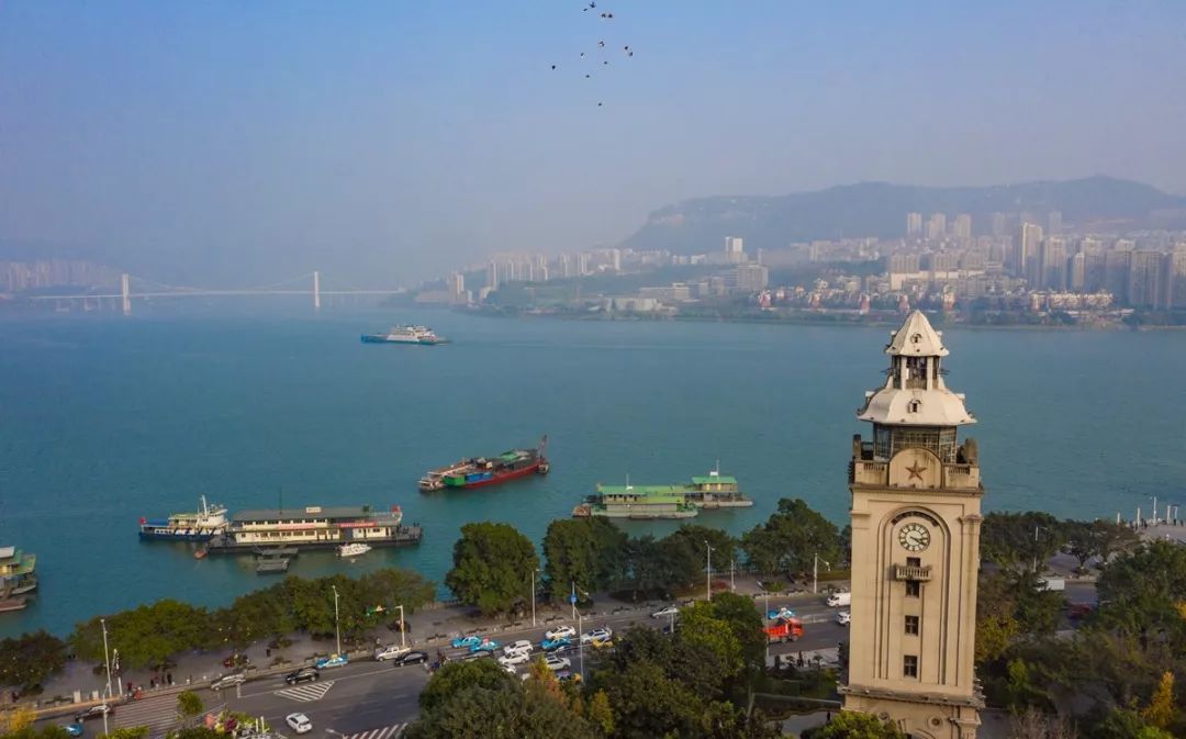 万州西山公园,这颗镶嵌在城市中.@川渝周边游的动态