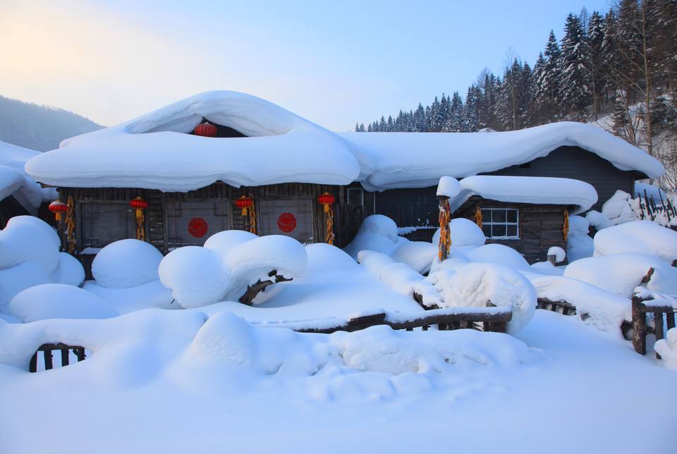 提到东北呢,大家首先会想到漂亮的雪乡,但是要问到哪里的雪乡最美呢