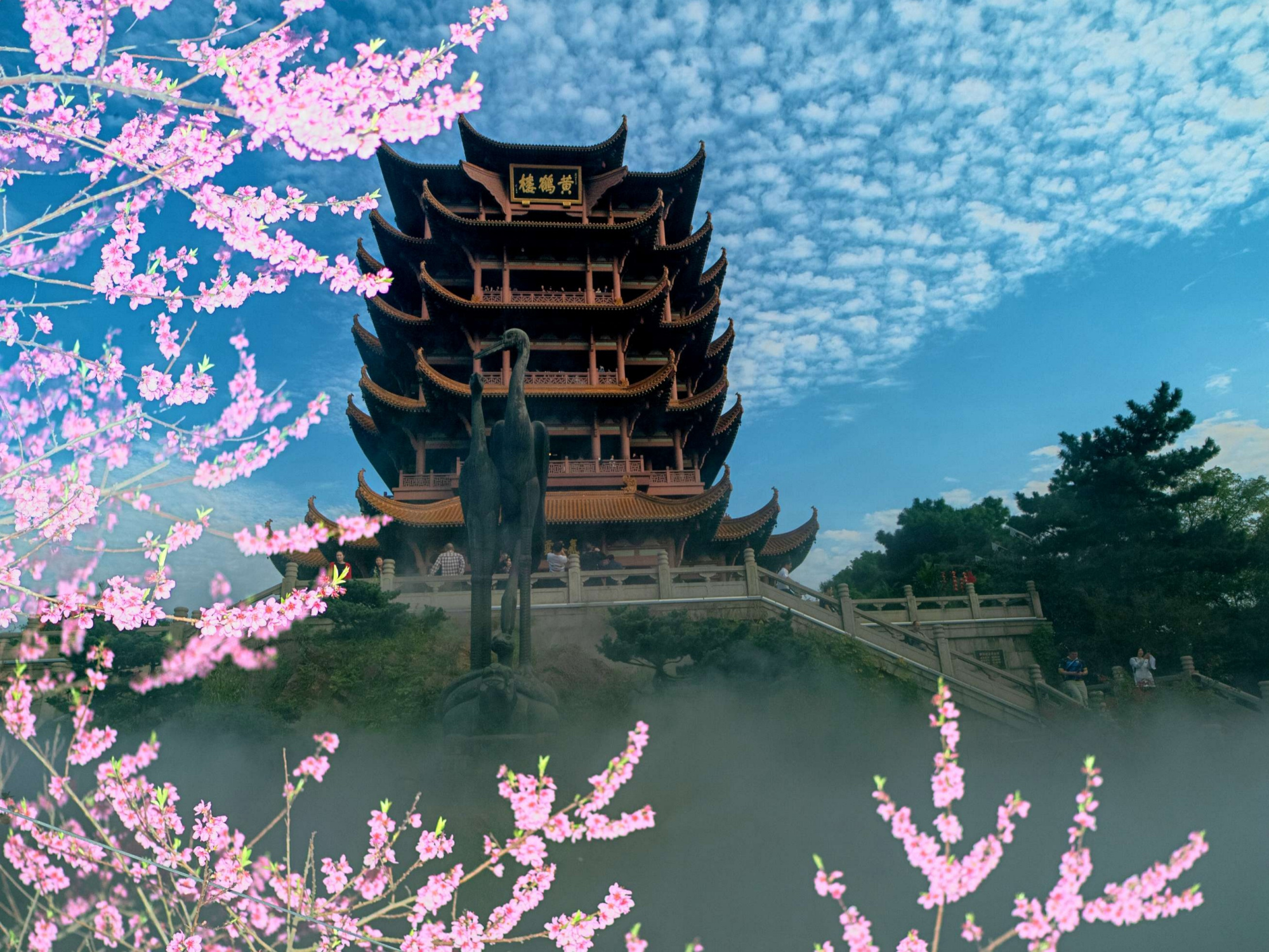 欣赏摄影师镜头下的湖北黄鹤楼美景