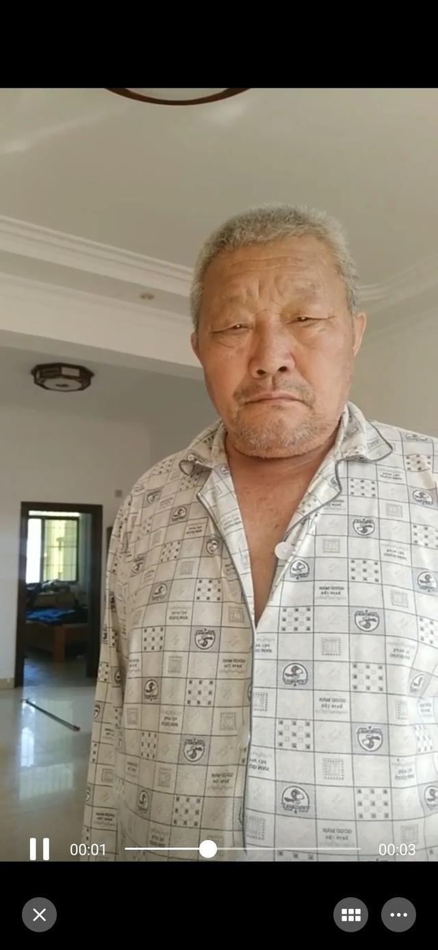 紧急寻人丨68岁老人在芗城区北斗村三村路商业街走失
