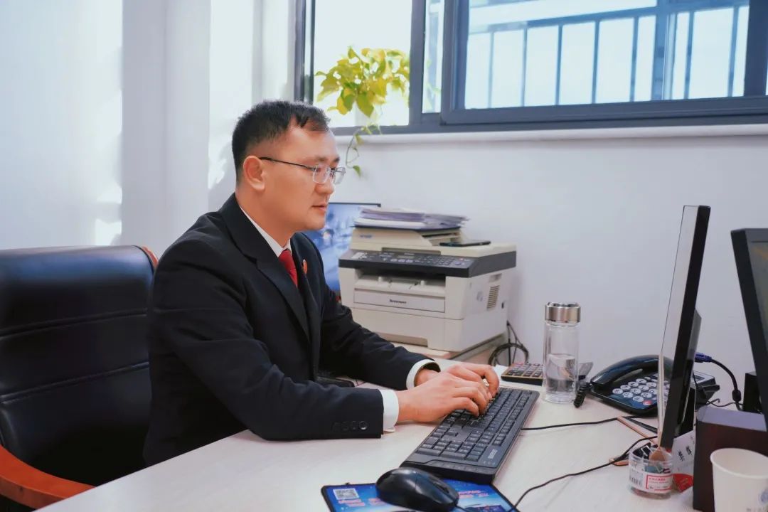 先进人物风采展播 ▏樊辉:俯首甘为孺子牛