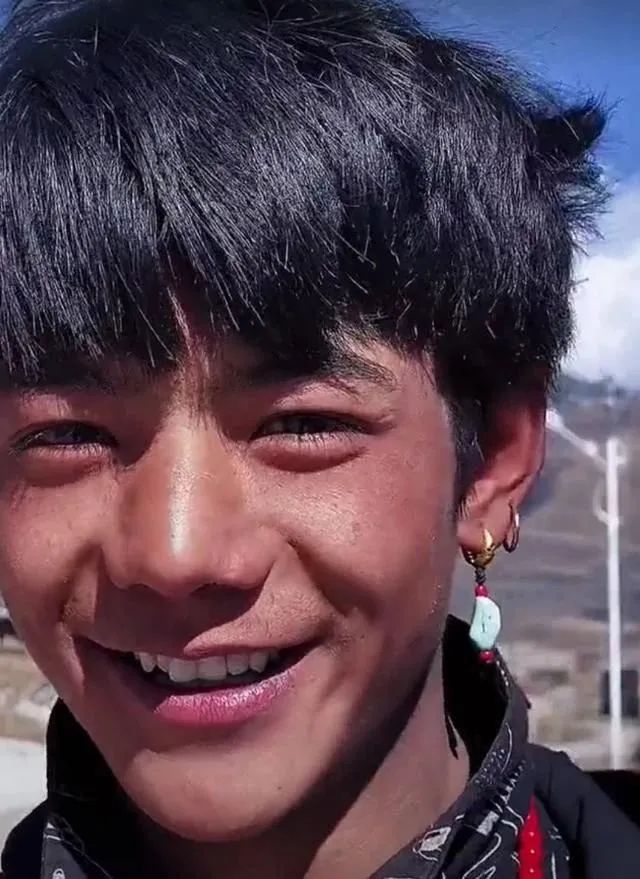 就别为爆红的康巴汉子丁真"规划人生"了