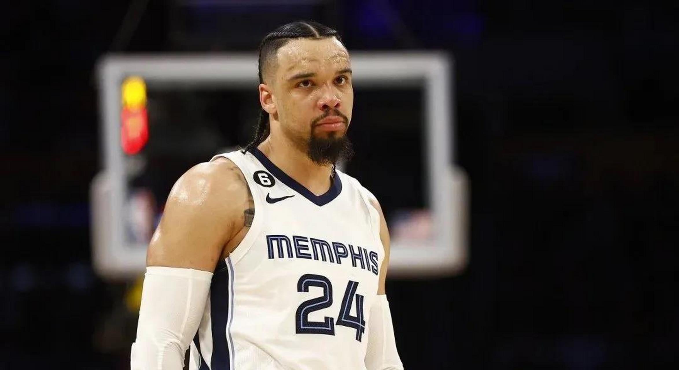 狄龙-布鲁克斯7宗罪: 1,拒绝灰熊3年5000万续约,要价4年8000万 2,伤人