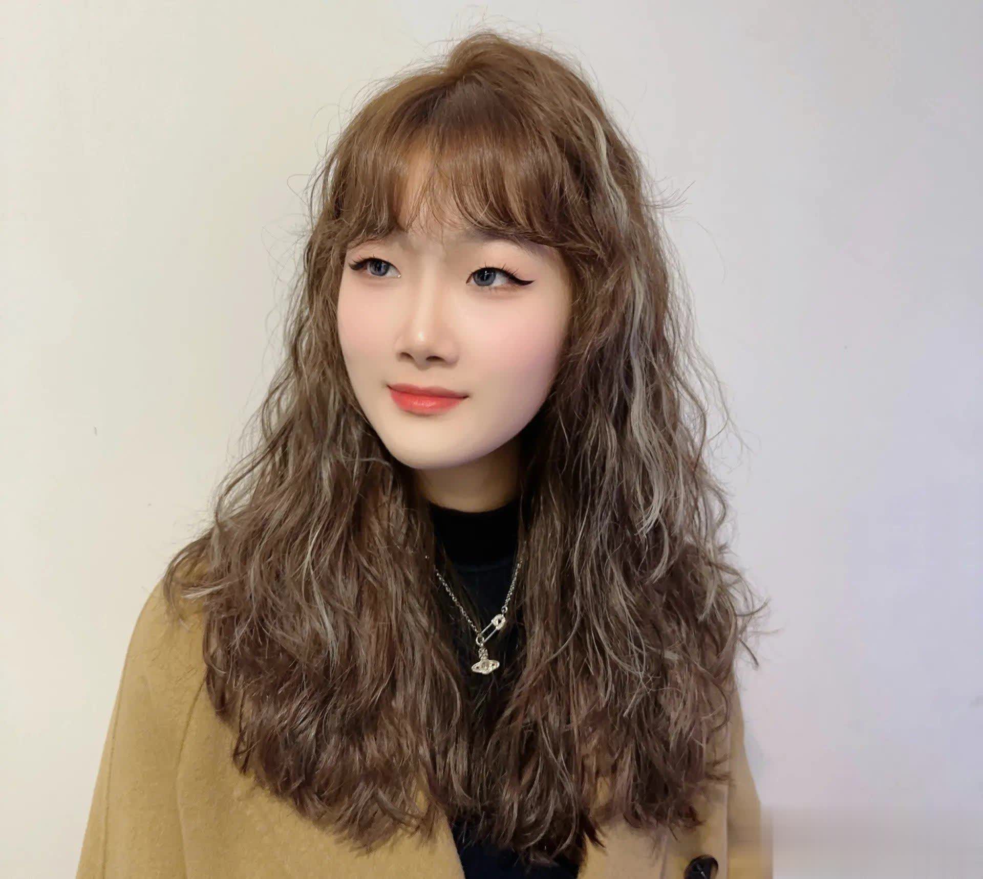 挂耳短发,波波头,流行全头烫与时尚挑,你最爱哪一种