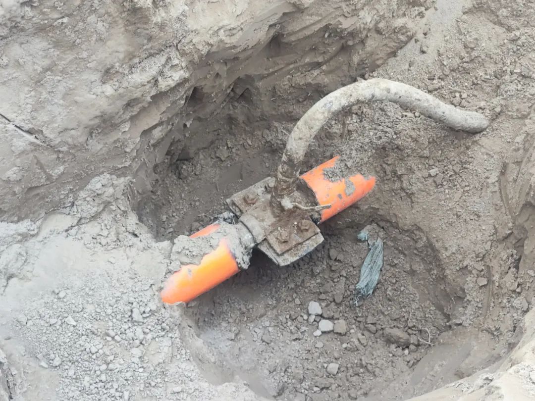 在输油管线上打孔偷油,榆林定边破获特大团伙盗窃原油案