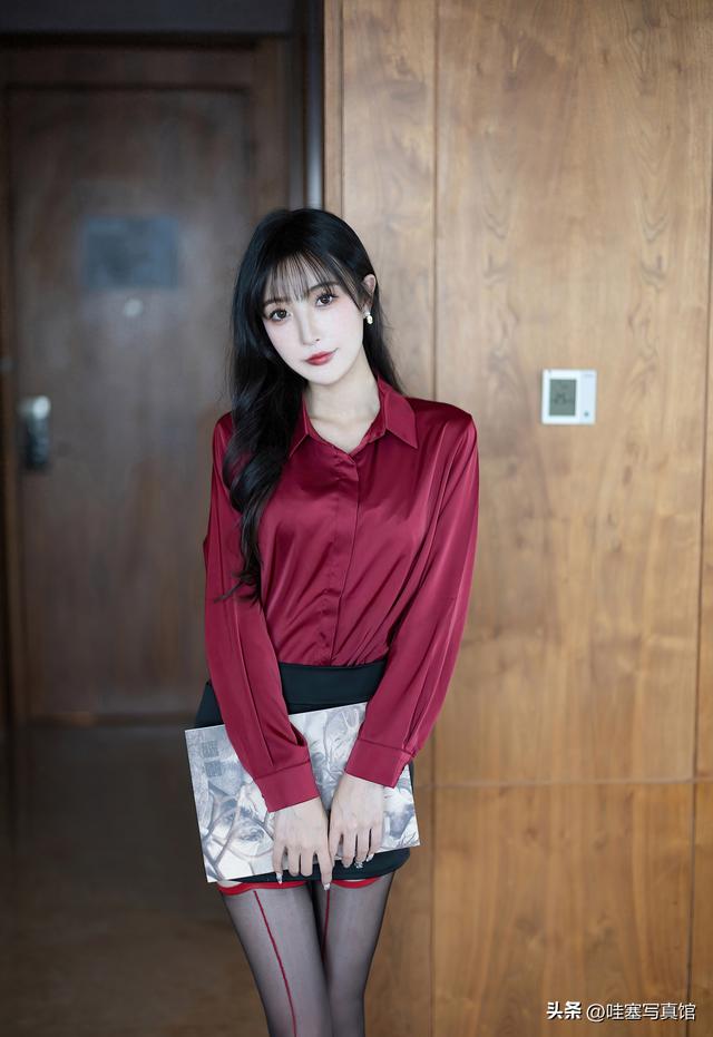 杨迪干吃蒙脱石散上了央视新闻