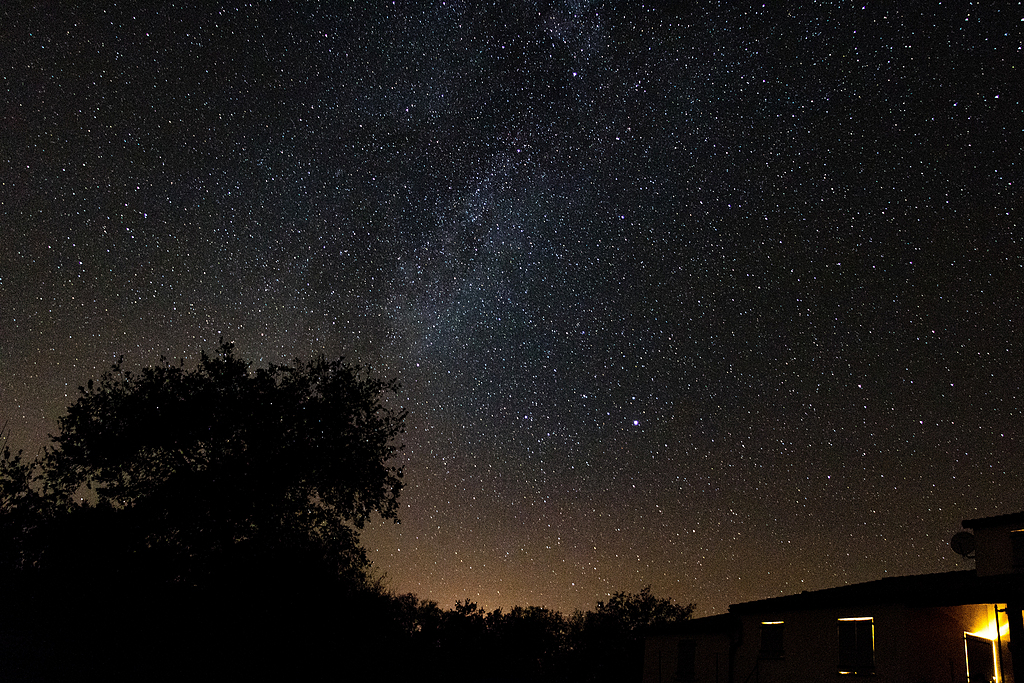 满天繁星的夜空照片图片