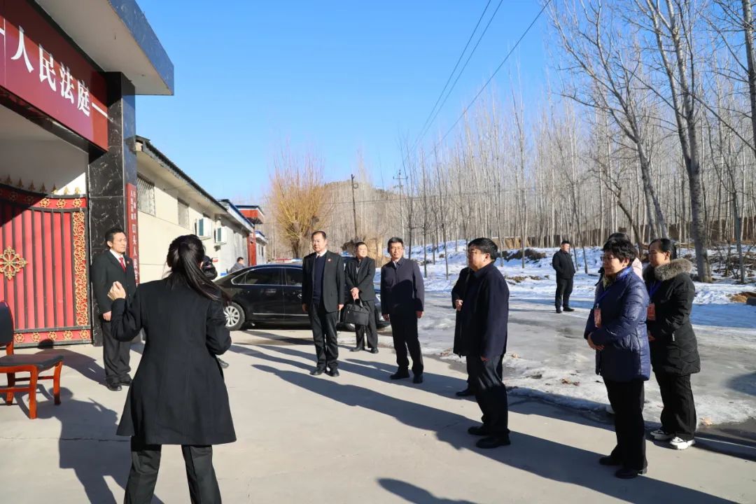 人大代表视察行唐法院工作