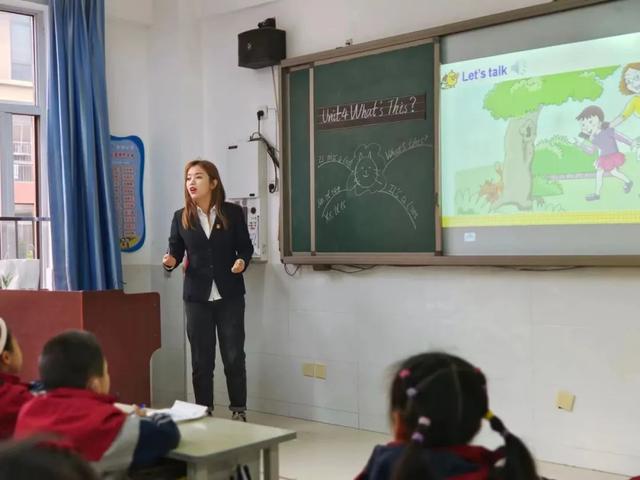 以檢點津 以導促精——大荔縣洛濱小學迎接縣教育局教育教學常規督查