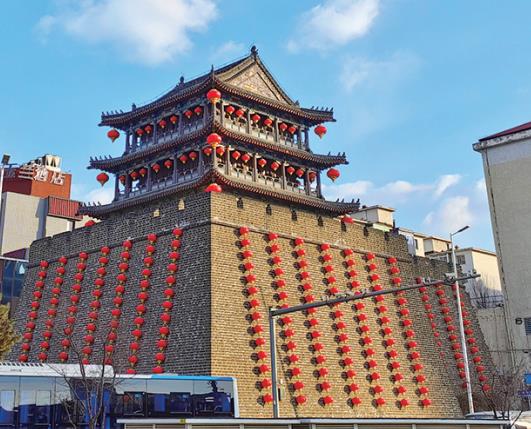 沈阳古城西北角楼原址建博物馆 设置三层展厅 可登角楼四楼观景