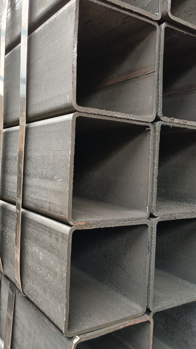 钢结构立柱也可以用方管200200以上的方管都是12米的