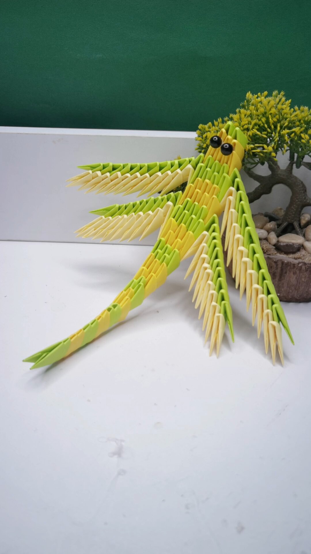 蜻蜓手工三角插折纸纸缘手工原创设计