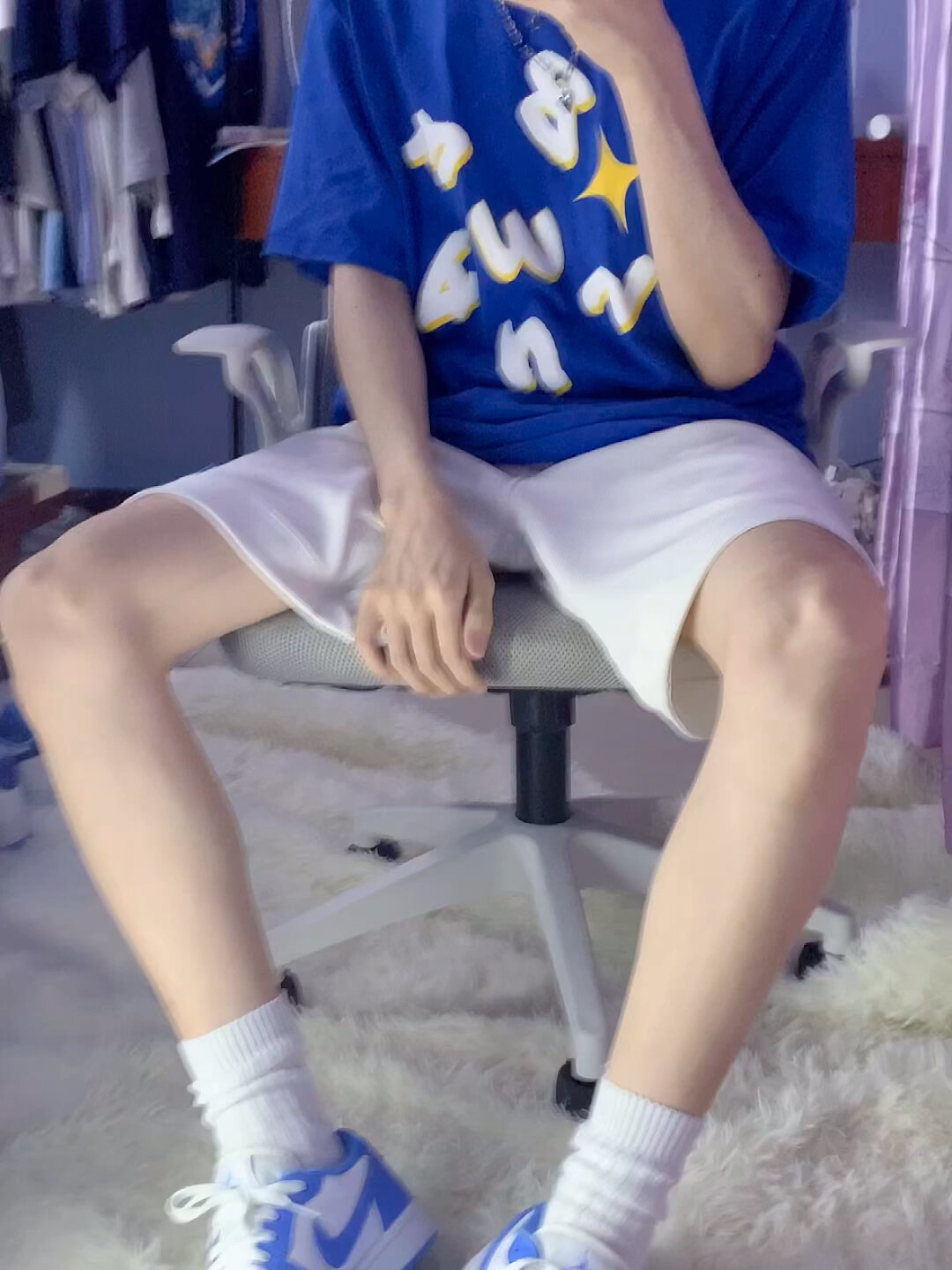 真的很难拒绝喜欢穿白袜的男孩子!