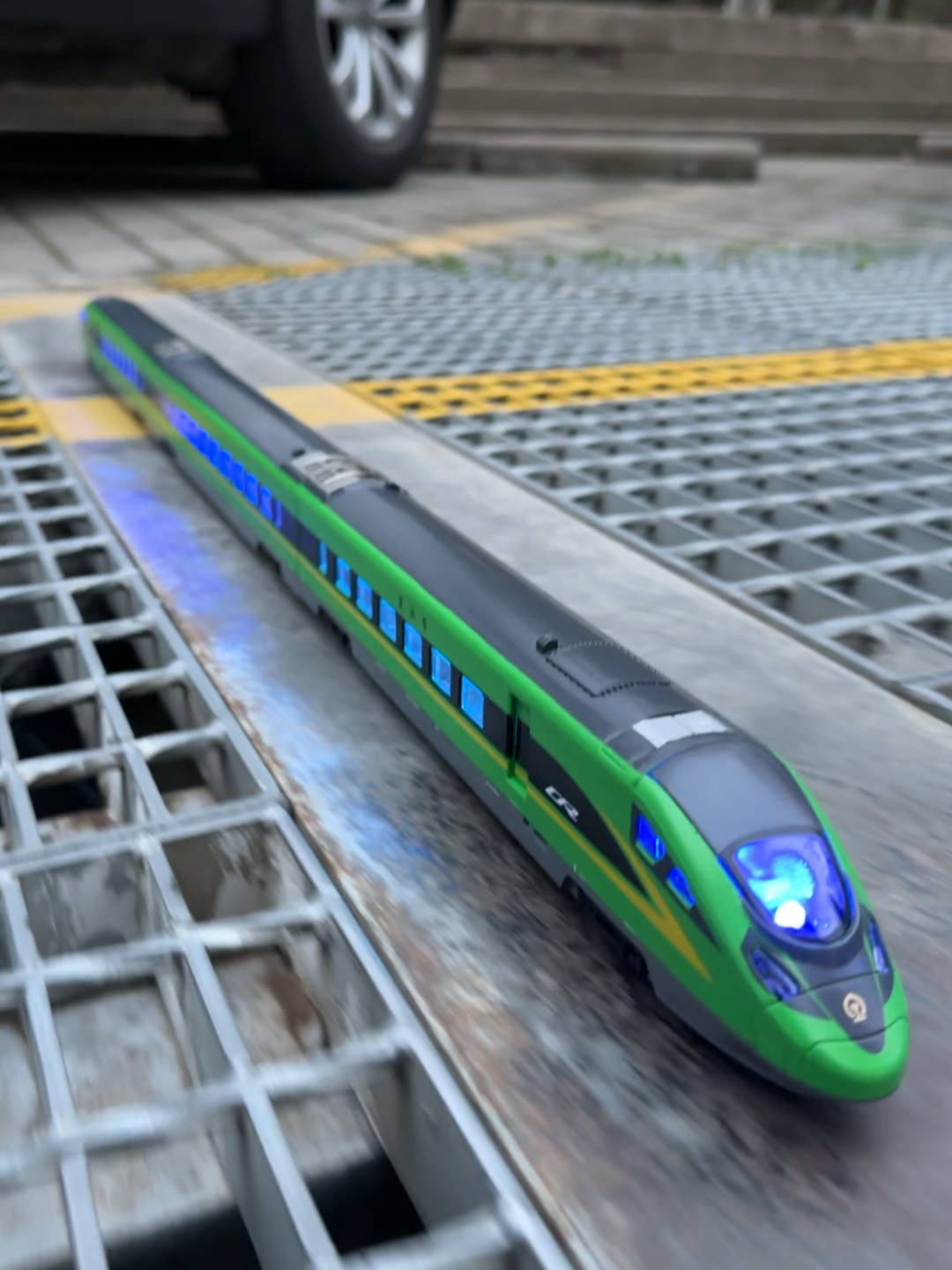 新型复兴号绿巨人动车组模型来啦!