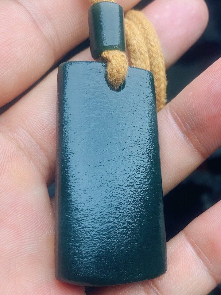 和田玉塔青牛毛纹无事牌交友价260拿走