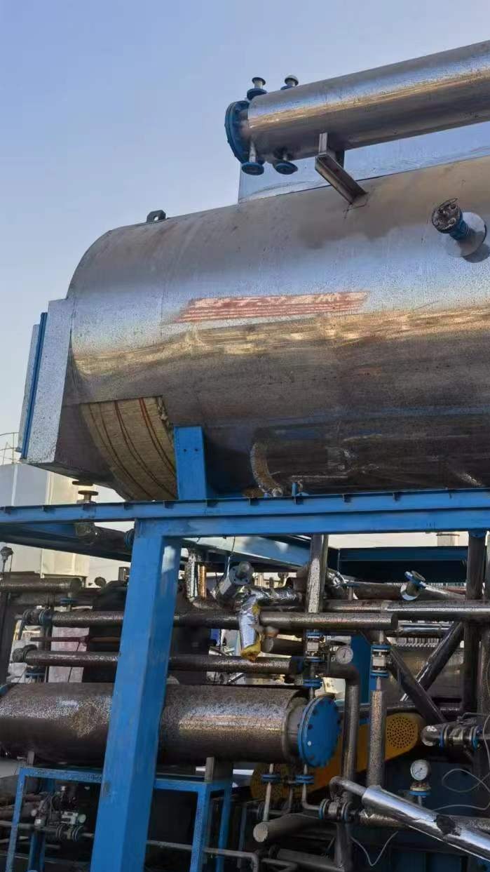 二手全套5吨卧式mvr钛材蒸发器-度小视