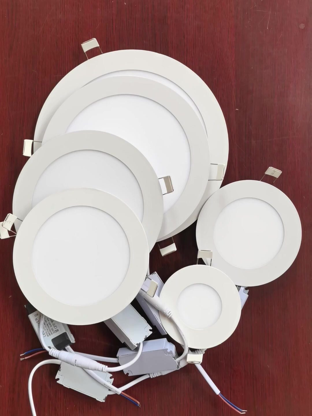 led洞灯暗装嵌入式大厅展厅天花厨卫吸顶灯