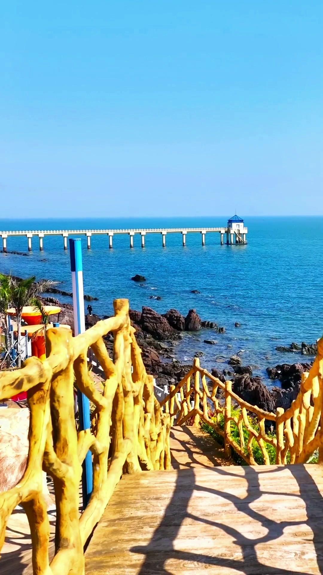 来防城港看海 去看可以治愈一切的海 治愈系风景 这是冬天海边的颜色