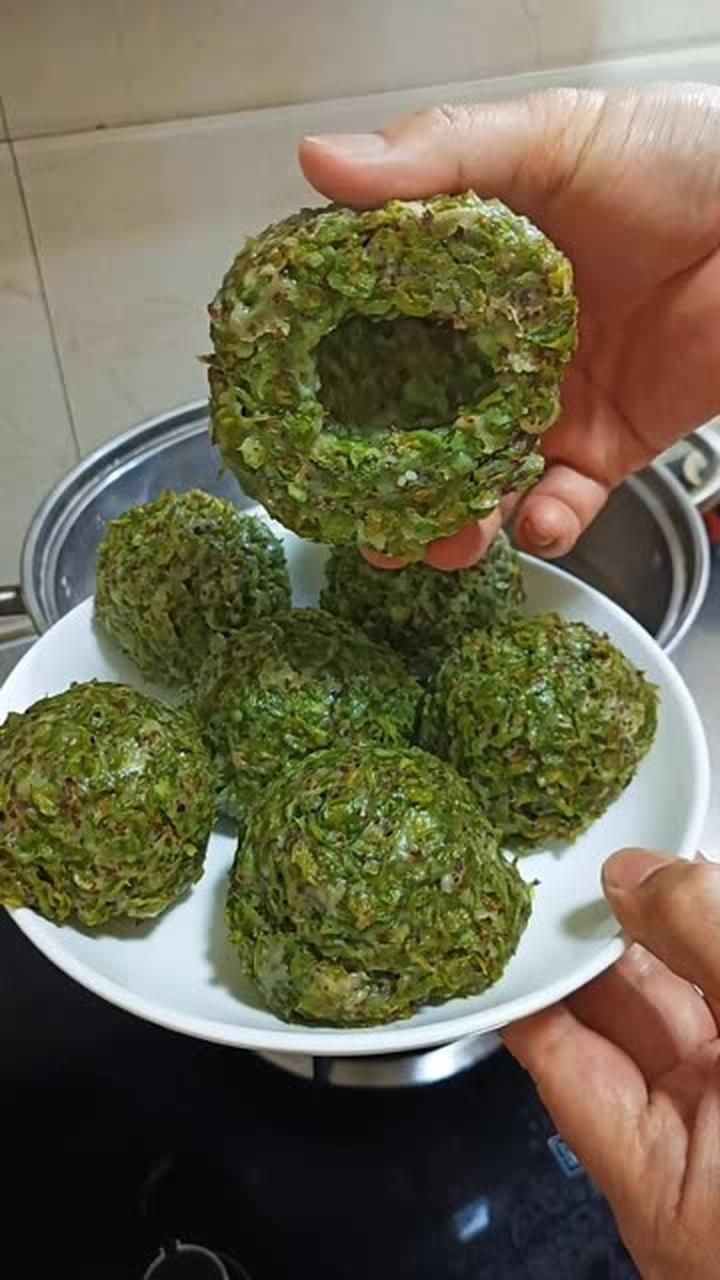 今天做了榆钱馍,再配上鸡蛋蒜泥,吃的不仅是美味