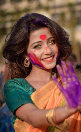 被评最美眼睛的印度女孩,生活中长啥样?看到真人后,大家沉默了