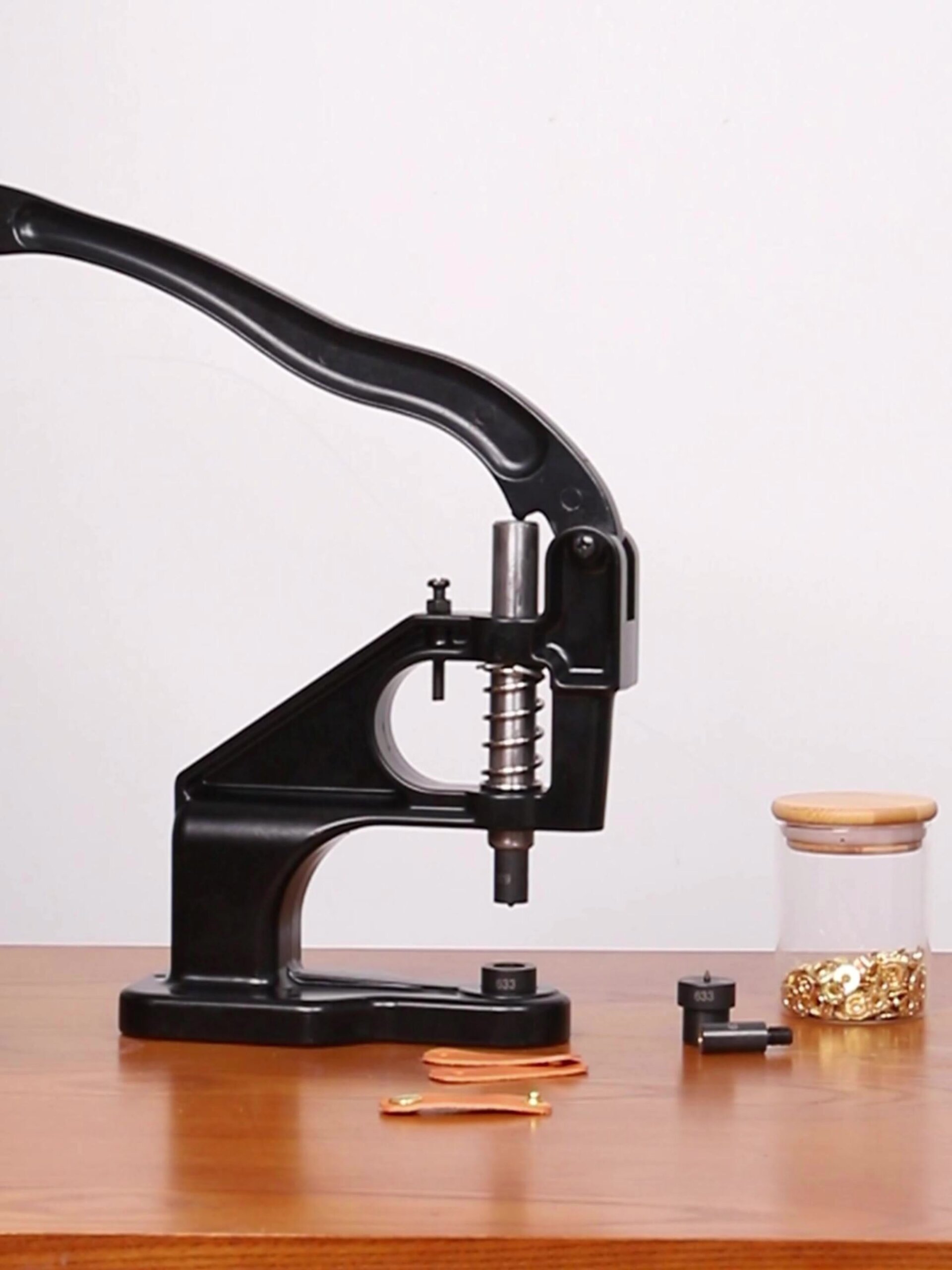 手动打扣压扣机