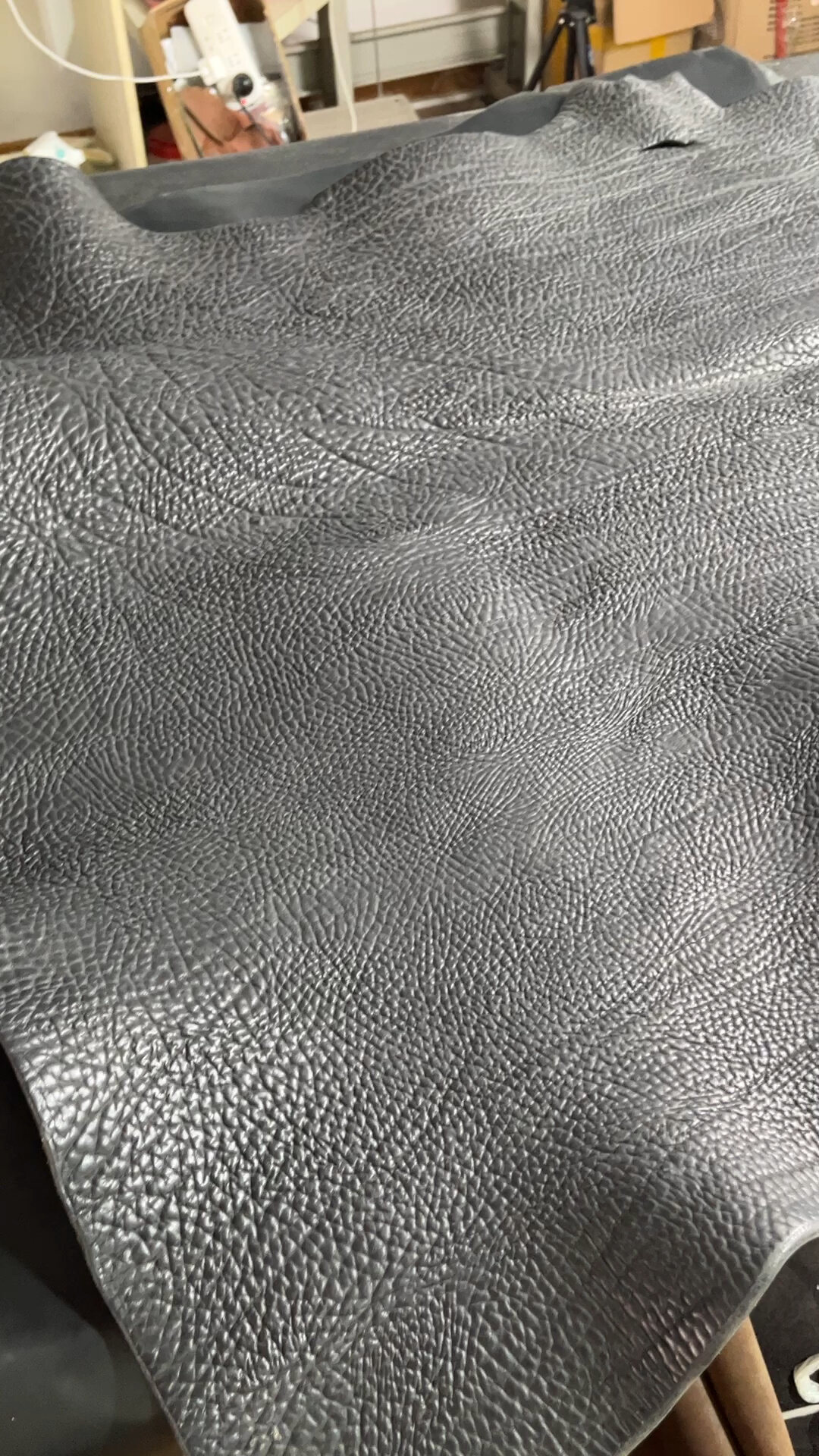 超厚黑色植鞣野牛皮北美进口野牛皮