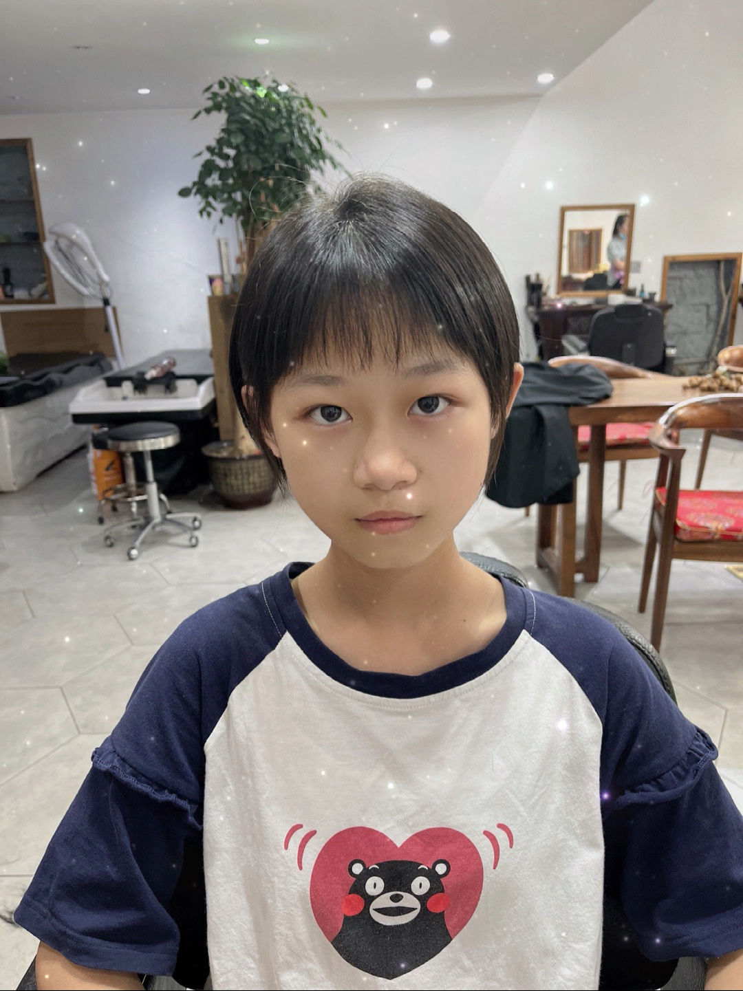 青璜中学女学生短发