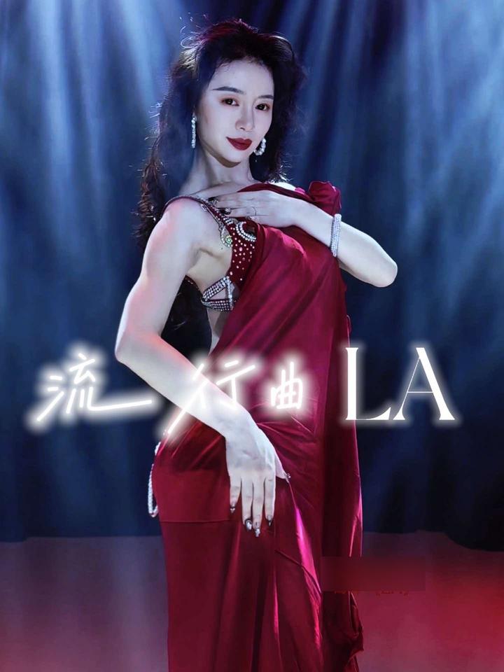 国庆节送给大家一抹红,宁佐寒编舞异域风情