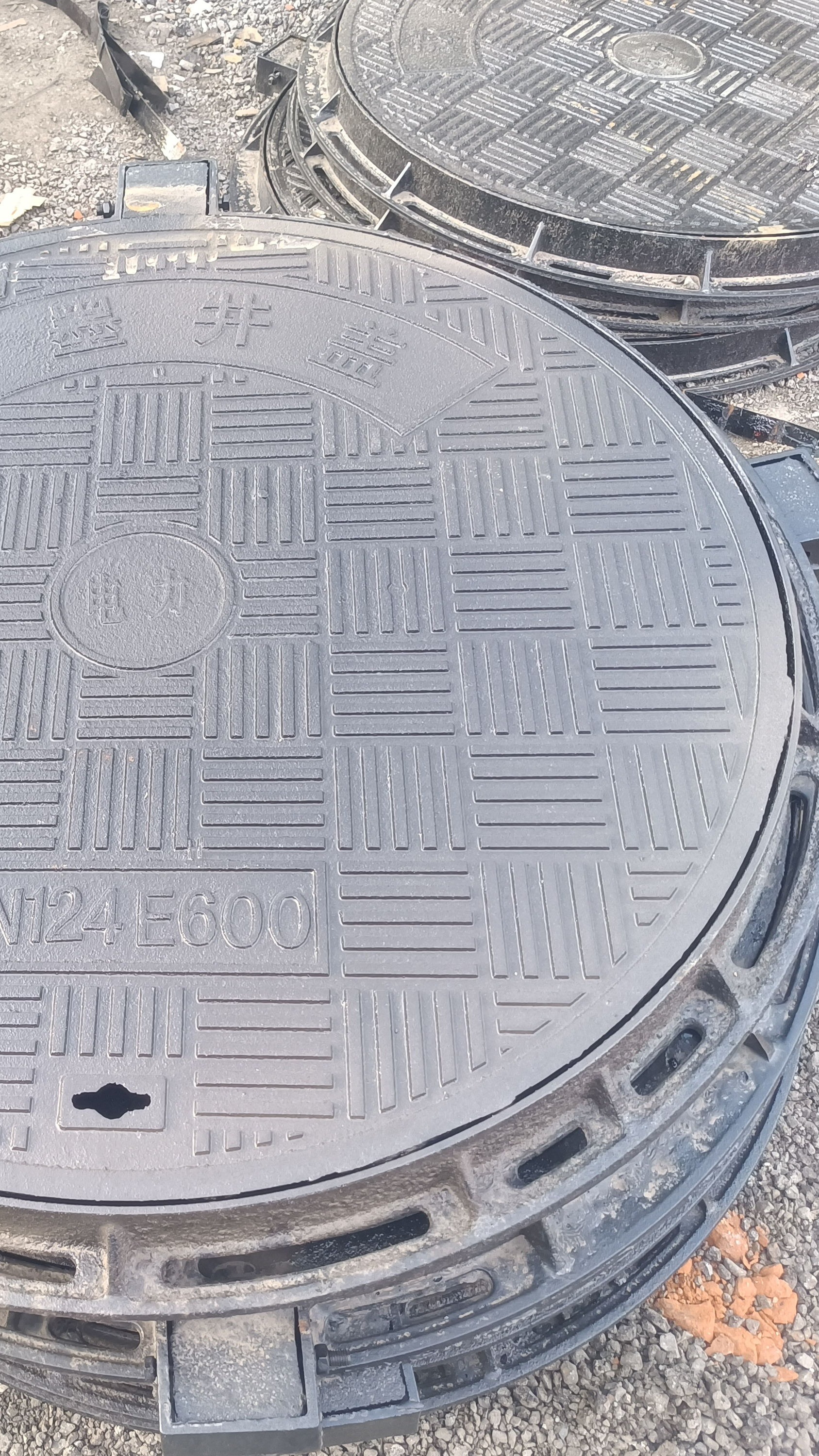 球墨铸铁d400给水,电力井盖