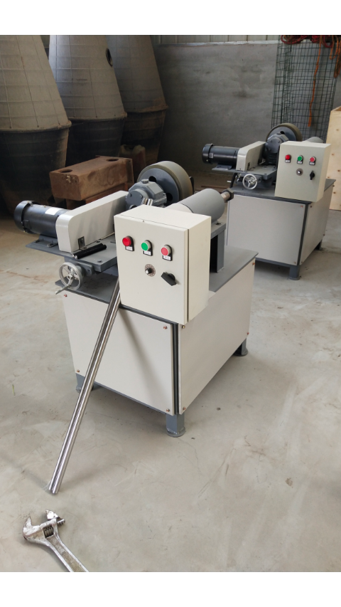 自制钢管除锈神器,圆管外圆除锈打磨抛光机-度小视