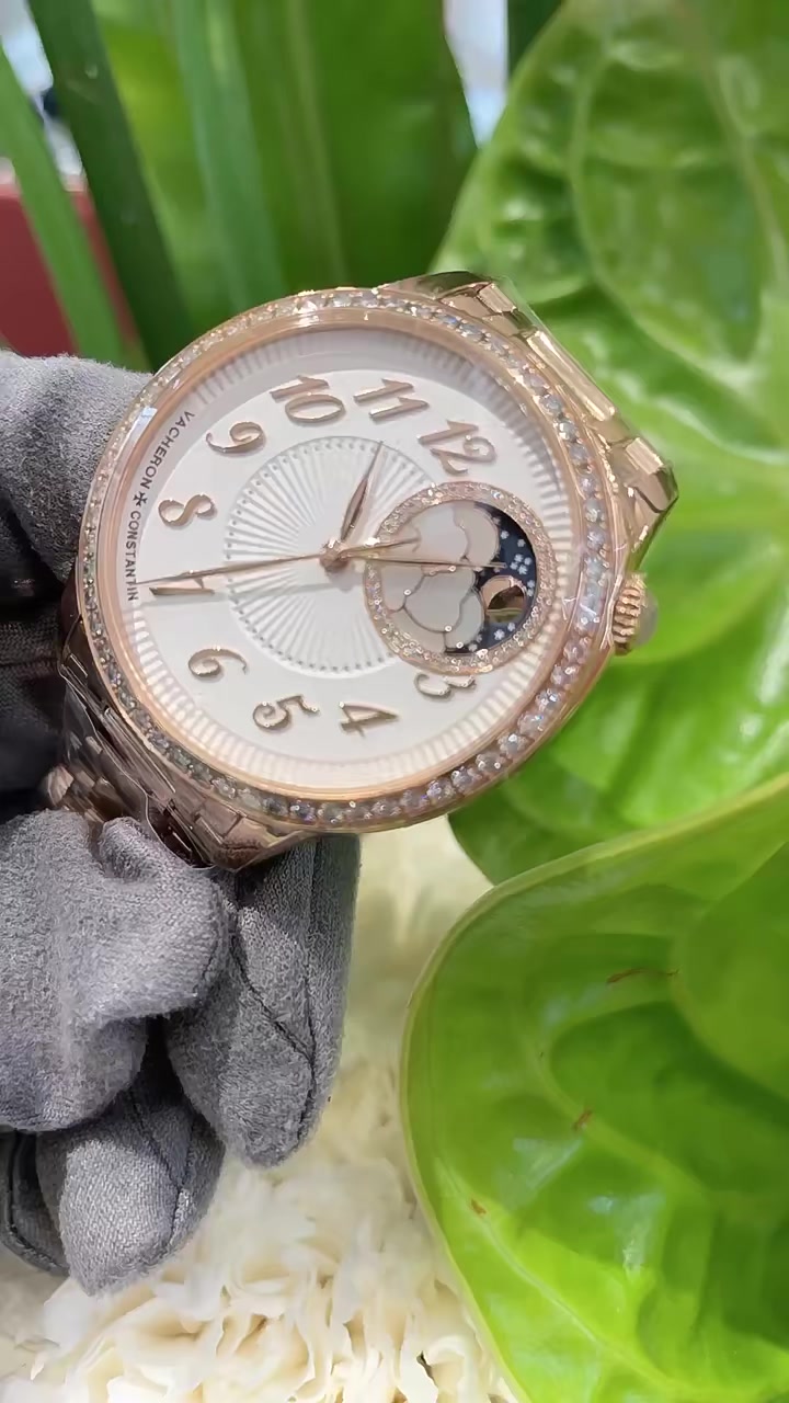 美呆了~40万的江诗丹顿女表来啦