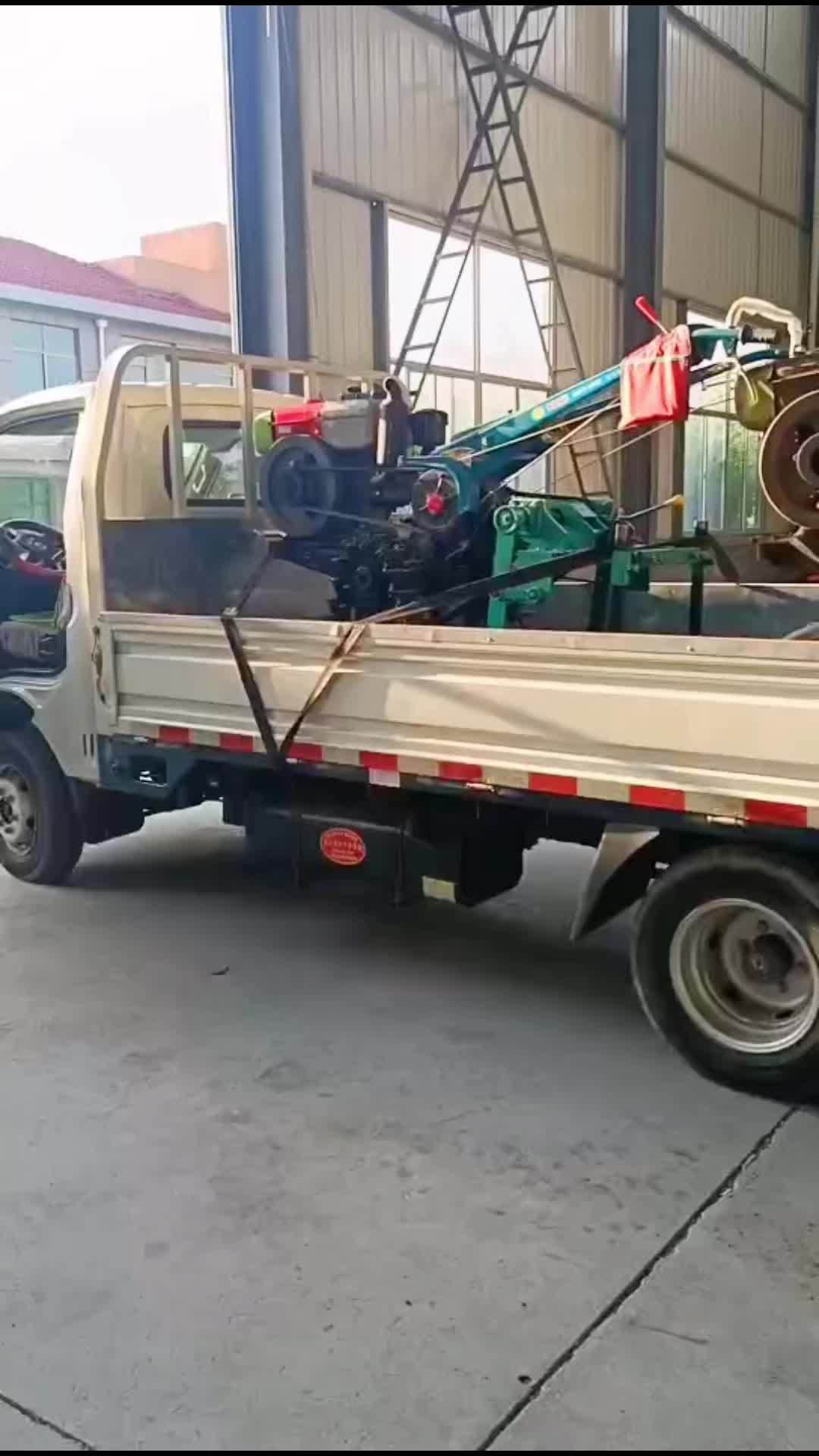 又是两台大姜收获机链轨发走,收大姜开始了 大姜收获机链轨 出姜机 收