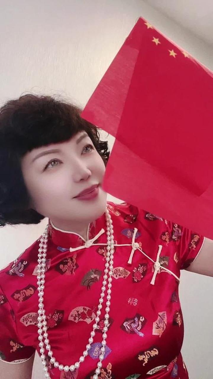 中国大妈自拍自导,深情演绎对祖国的热爱