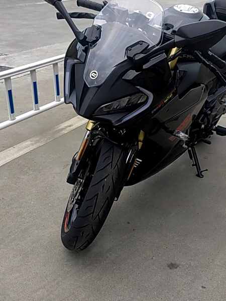 cf250srfun小跑车最帅的就是他