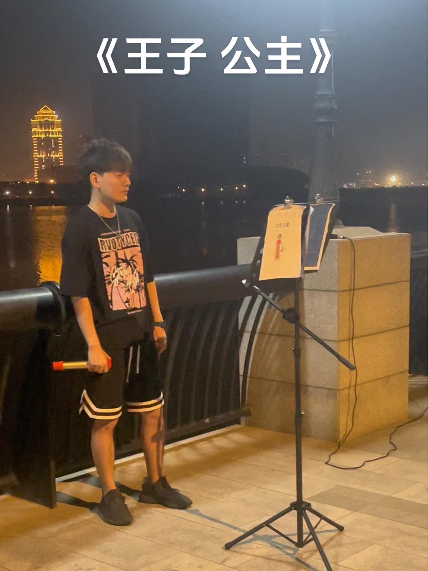 如果事事都如意 那就不叫生活了 街头唱歌 路人歌手 街头路演 音乐