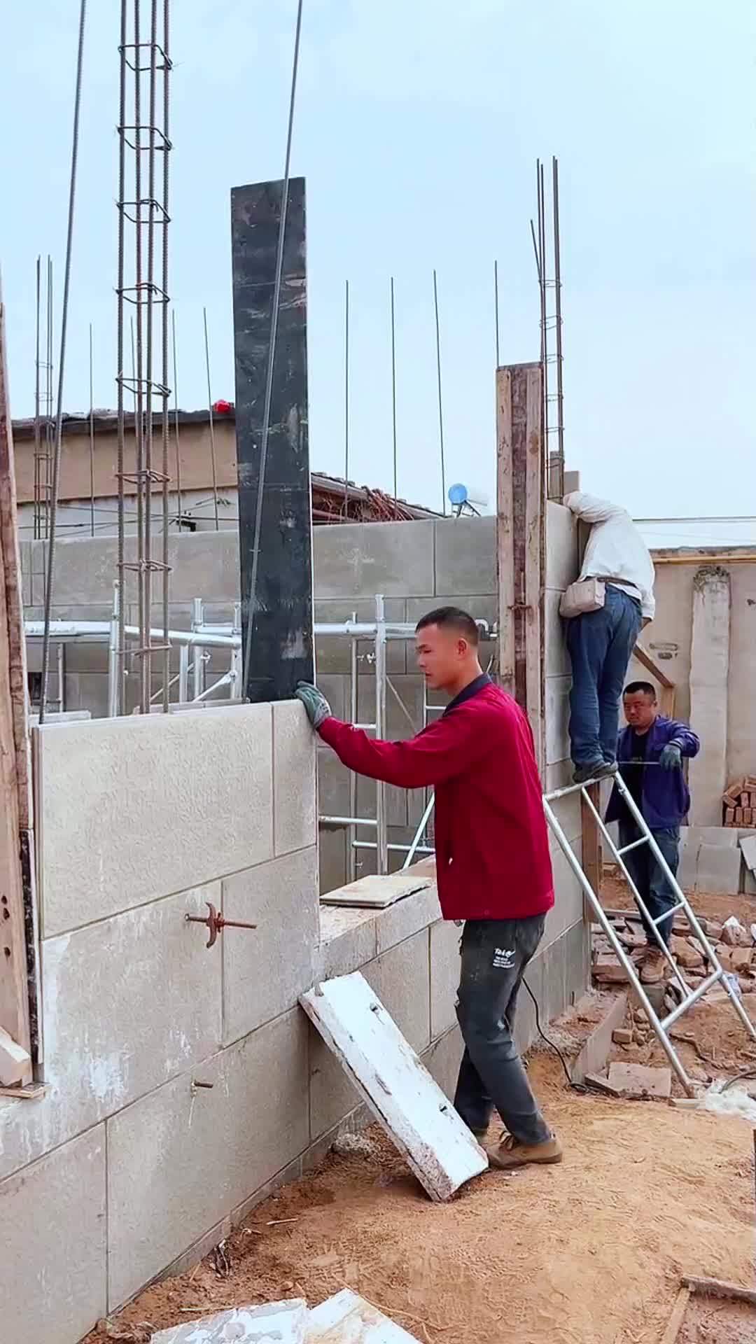 免拆模板建房 建房新科技 新型建材