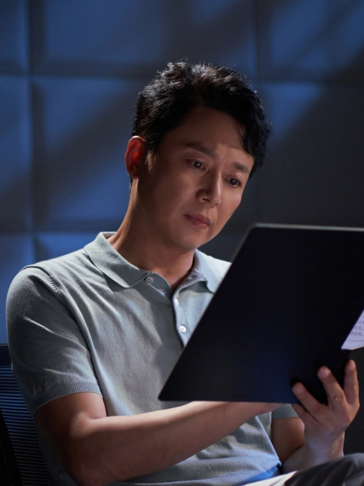 《不完美受害人》刘奕君再演反派:真实人性就是黑白灰都有