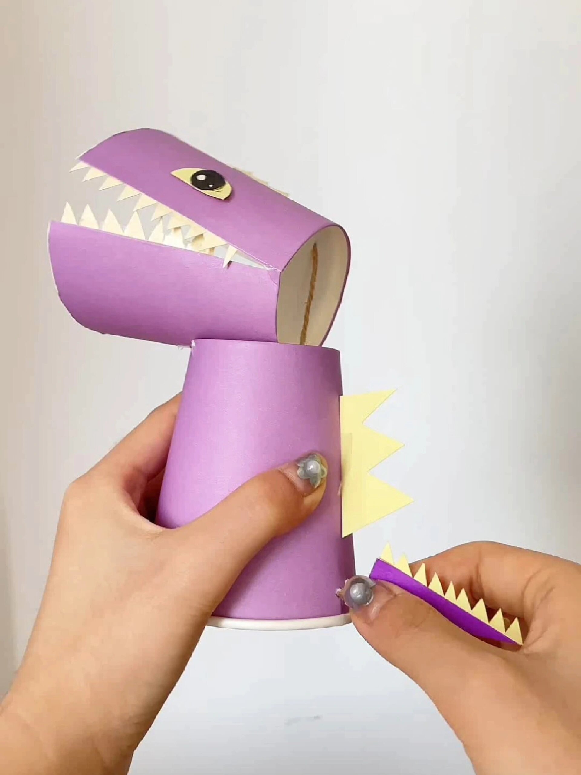 带娃必备特技—会动的纸杯小恐龙