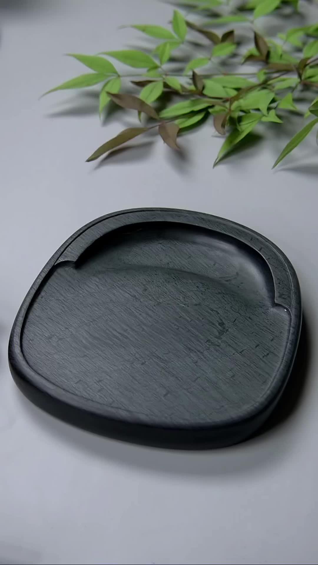 六砚斋水蕨坑乌钉罗纹歙砚