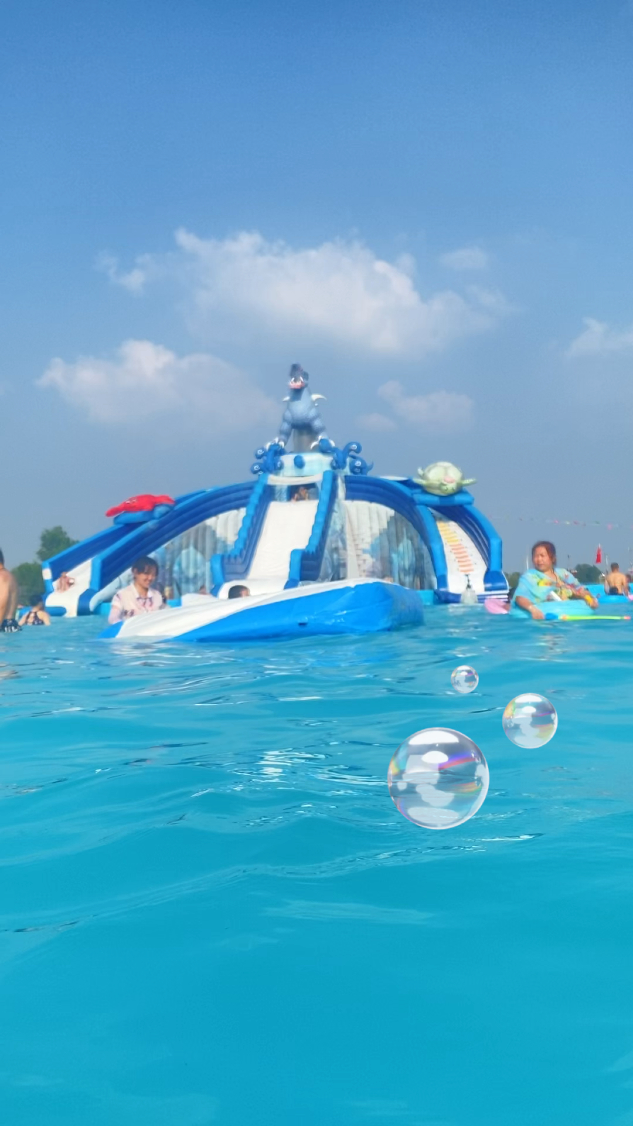 打卡衡水欢乐谷戏水乐园