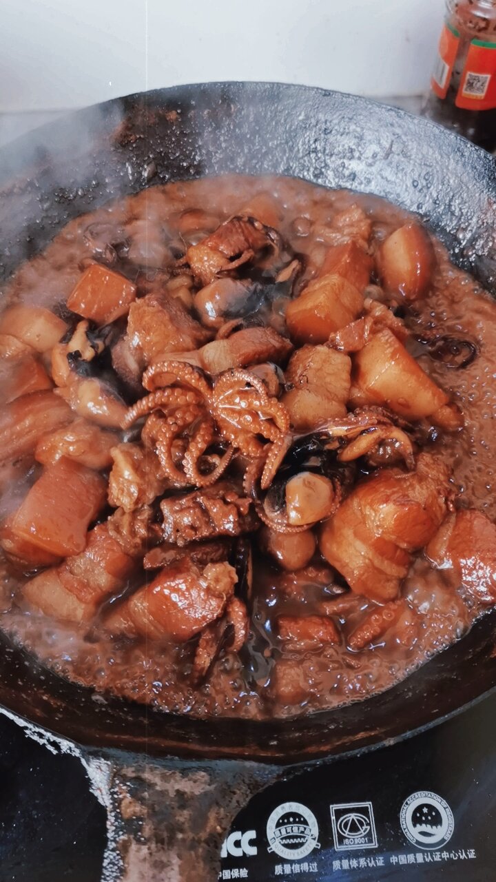 八爪鱼炖肉